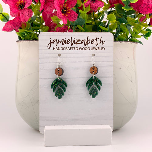 Emerald Breeze Leaves