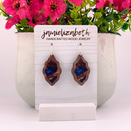 Blue and Tan Geode Scallops