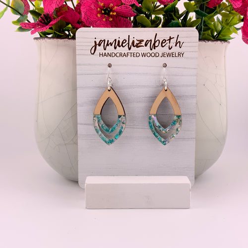 Silver and Teal Dipped Arch
