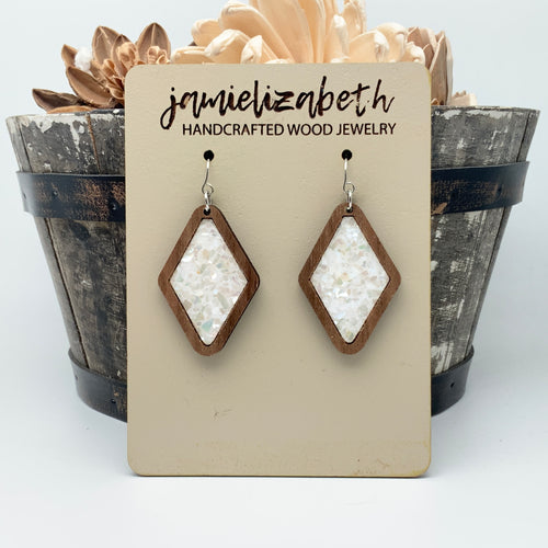 Crushed Mother of Pearl (Vault)