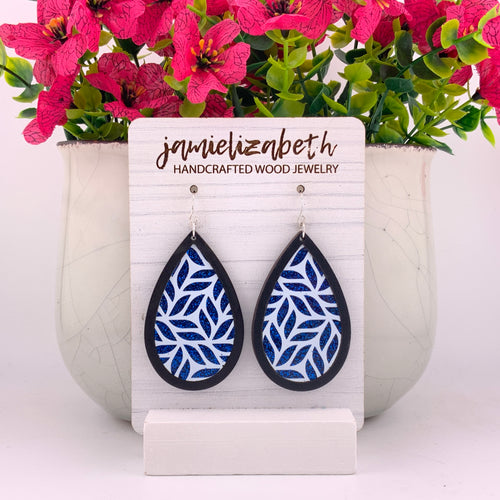 Blue and White Teardrops