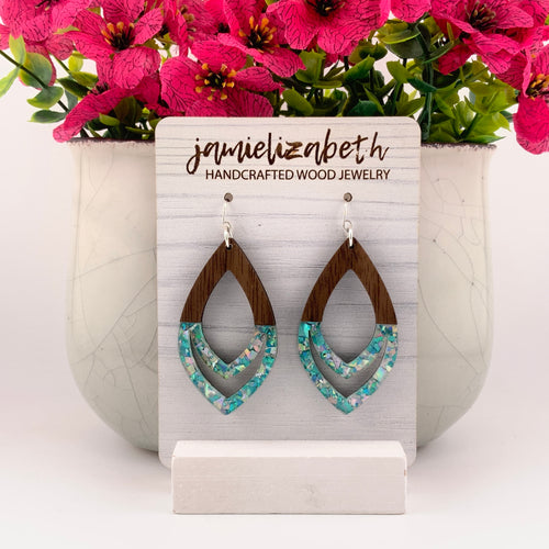 Silver and Teal Dipped Arch