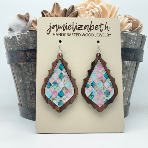 Coastal Quatrefoil Acrylic