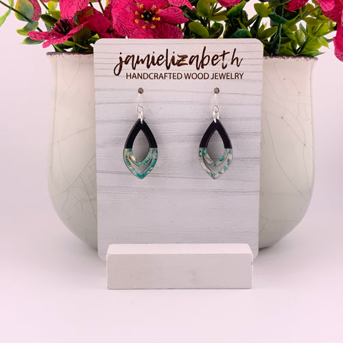 Silver and Teal Dipped Arch