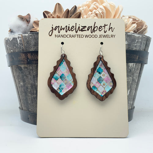 Coastal Quatrefoil Acrylic