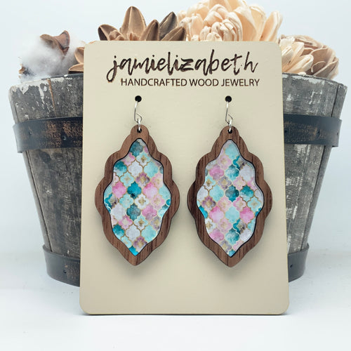 Coastal Quatrefoil Acrylic
