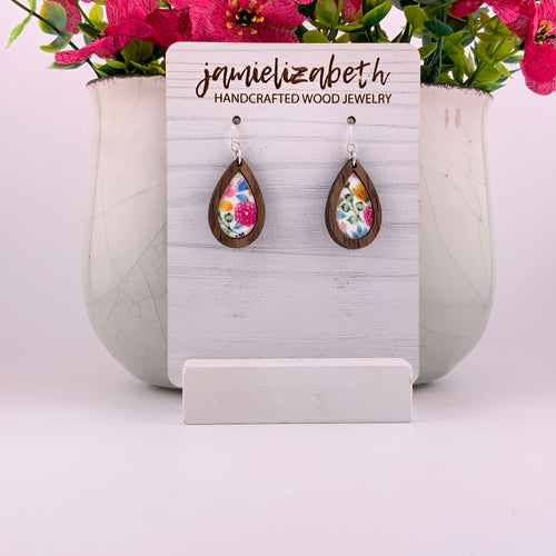 Garden Delight Small Teardrop