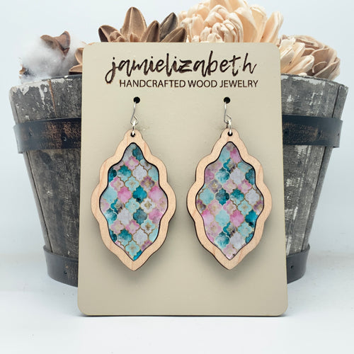 Coastal Quatrefoil Acrylic