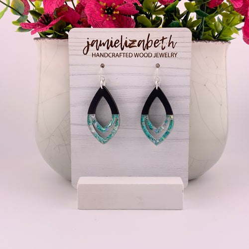 Silver and Teal Dipped Arch