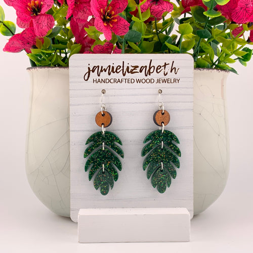 Emerald Breeze Leaves