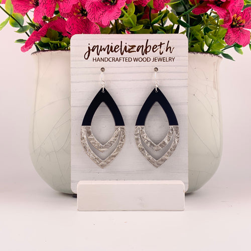 Silver Delight Dipped Arch (Black Wood)