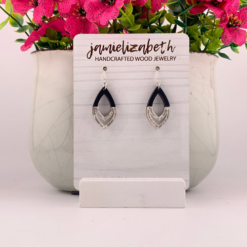 Silver Delight Dipped Arch (Black Wood)