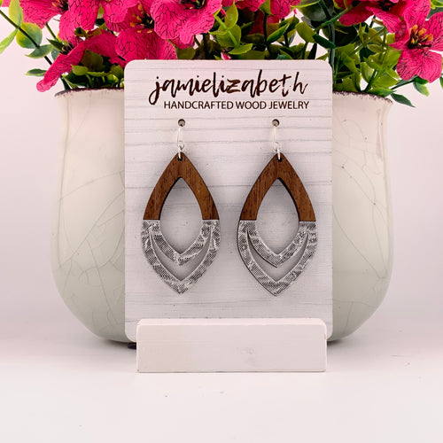 Silver Delight Dipped Arch (Walnut Wood)