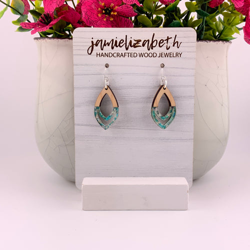 Silver and Teal Dipped Arch