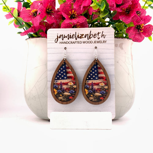 Flag and Flowers on Wood - Grain and Grace Collection