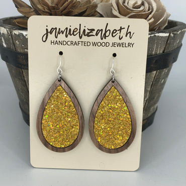 *Gold Shattered Glass - Earrings (Vault) Add scallops and chandeliers