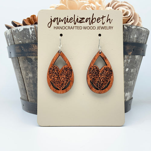 Garden of Love Mesquite Engraved Hearts (Vault)
