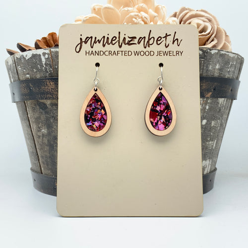 Love-Struck Acrylic Teardrops & Rainbows (Vault)